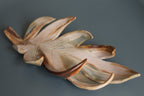 Decorative vase 'Leaf'