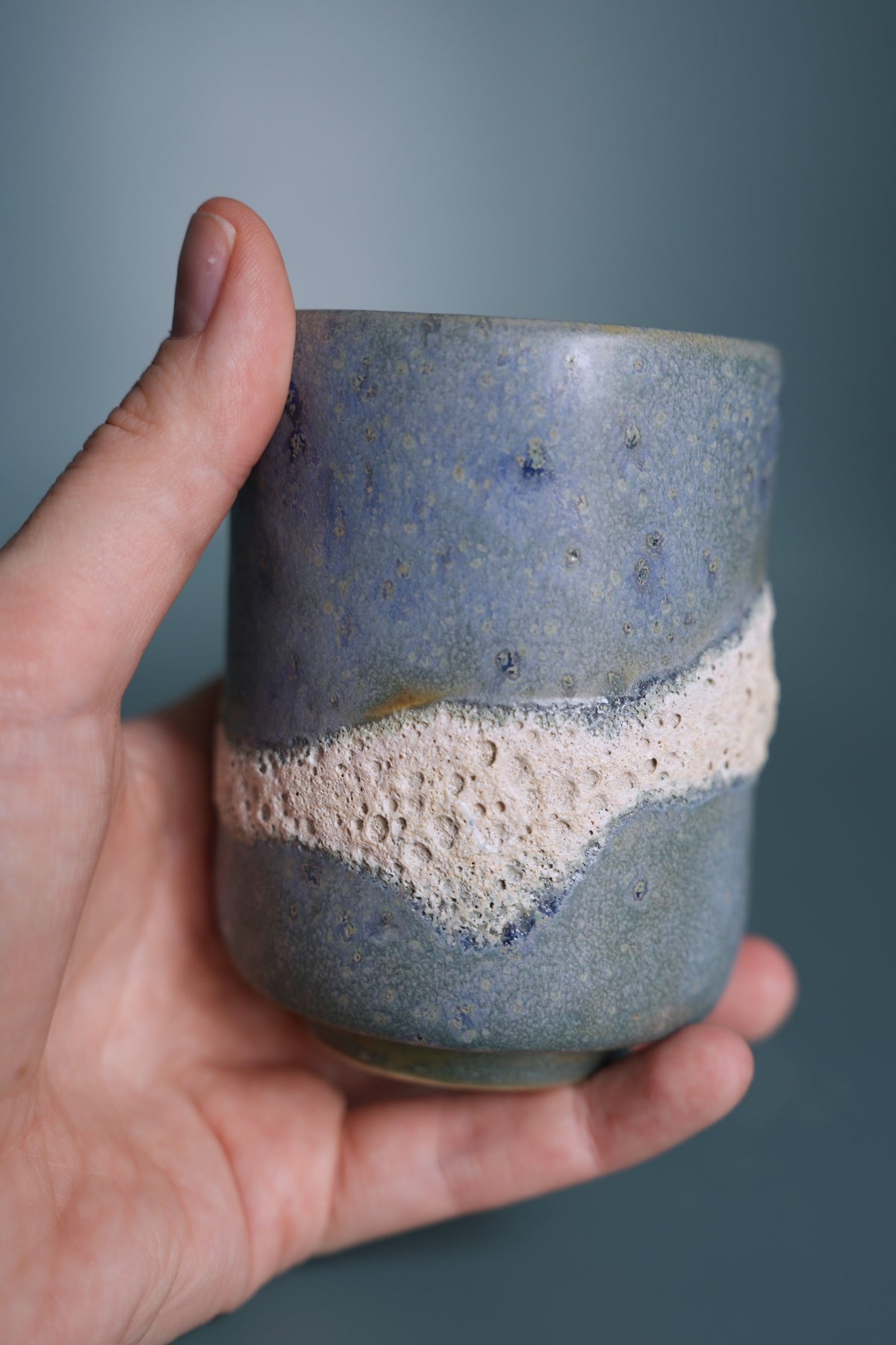 Handless mug 'Frozen surf'