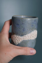 Handless mug 'Frozen surf'