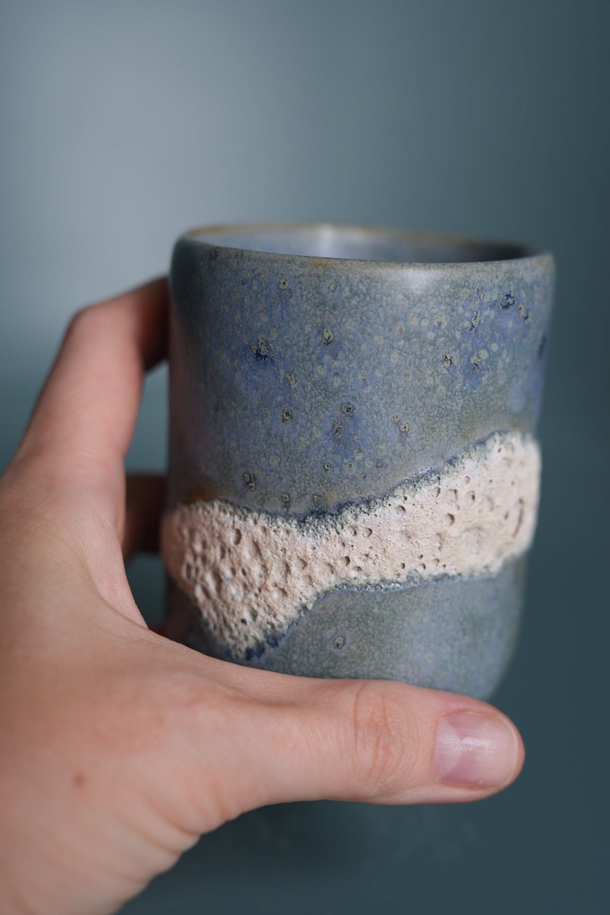 Handless mug 'Frozen surf'