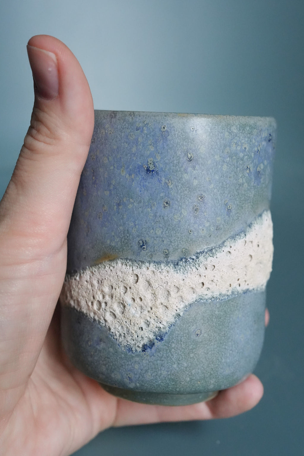 Handless mug 'Frozen surf'